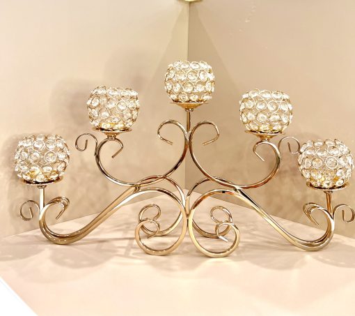 Khám Phá Nét Đẹp Sang Trọng với Chân Nến Decor! 